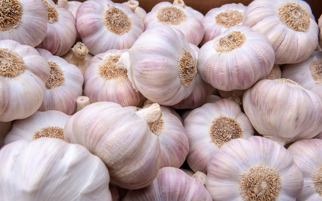 How to Get Garlic Smell Off Hands Instantly: 5 Proven Methods